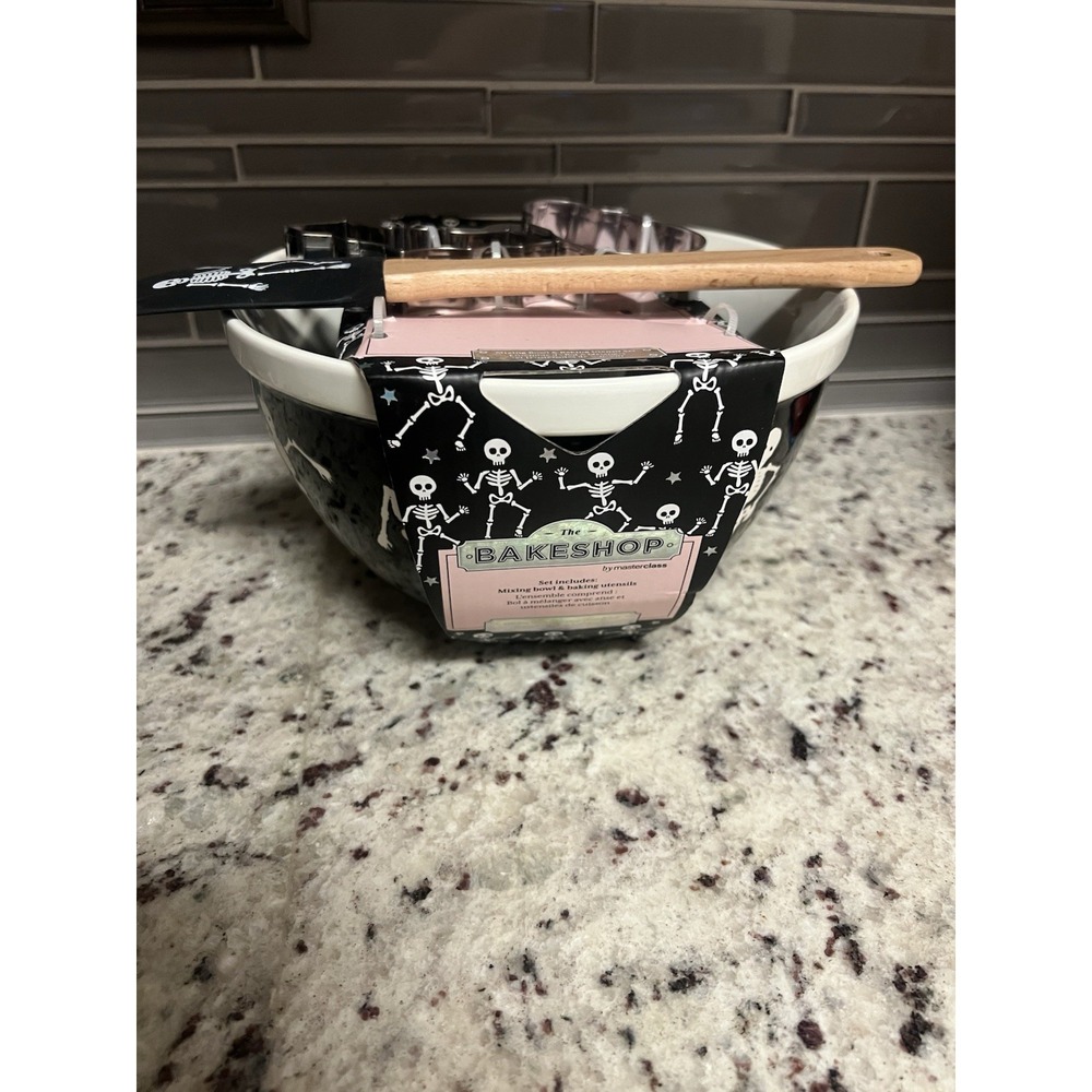 The Bakeshop Halloween Ghost Mixing Bowl & Baking Utensil Set Pastel 4PC AB